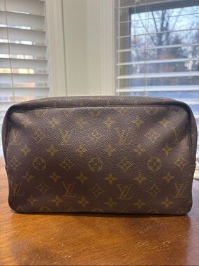 Louis Vuitton Monogram Canvas Toiletry Case in Brown